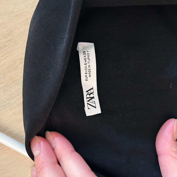 Zara Black Ruched Asymmetric Top (Small) - Picture 3 of 3